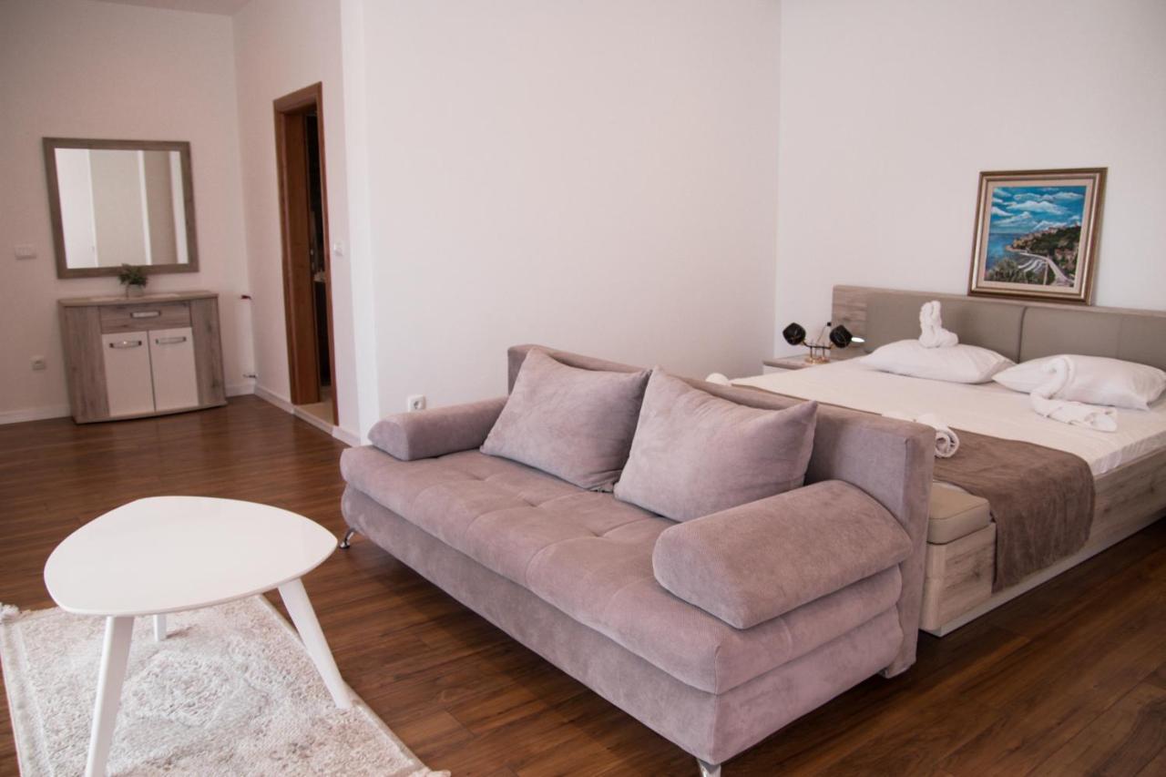 Arte Apartments Ulcinj Ngoại thất bức ảnh